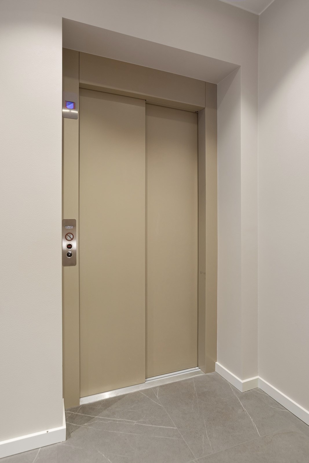 Enkel adkomst fra garasjekjeller med heis. Galleribilde