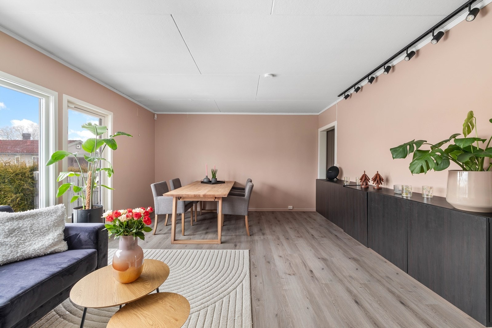 Inviter venner og familie på hyggelige middager her.. Galleribilde