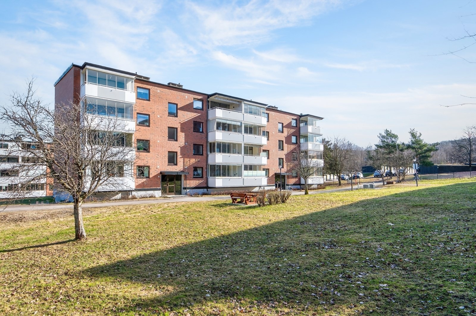 Tv/ internett er inkludert i felleskostnadene. Galleribilde