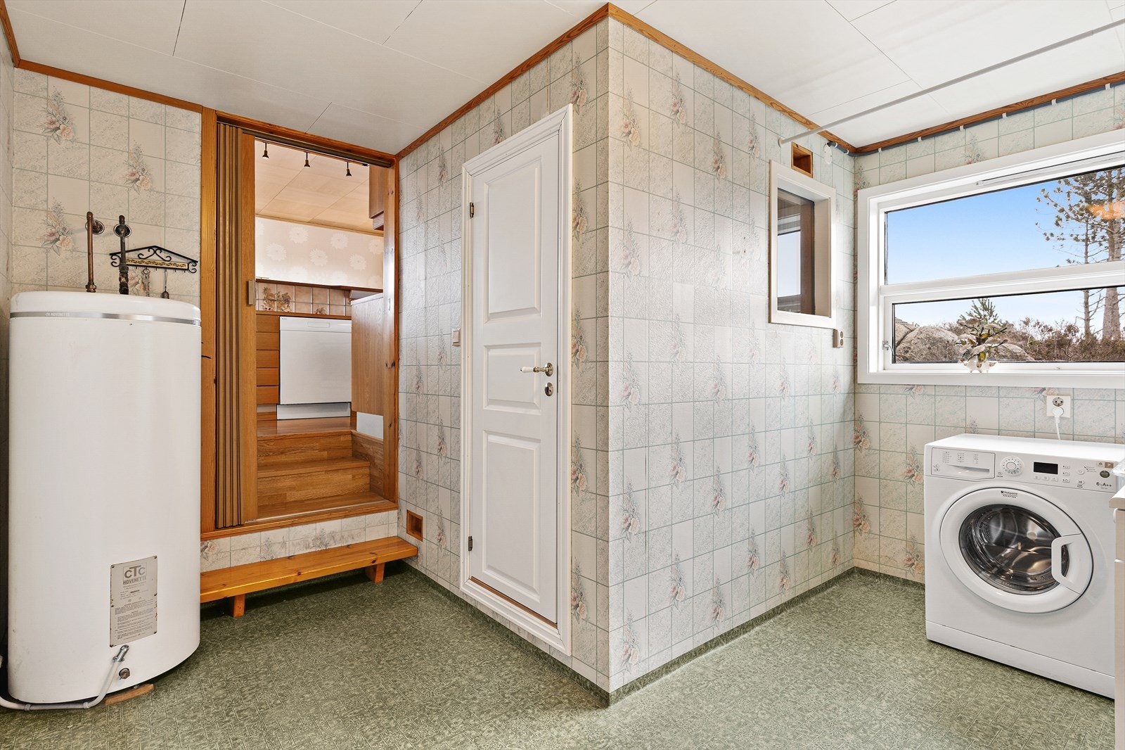 Vaskerom Galleribilde