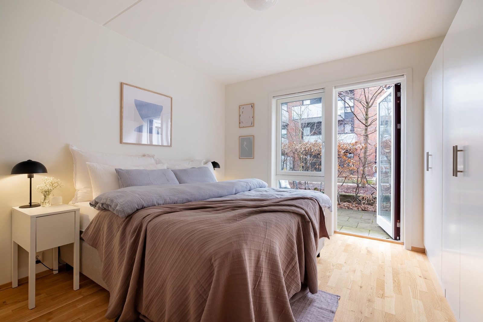 Boligen har to fine og svale soverom. Galleribilde