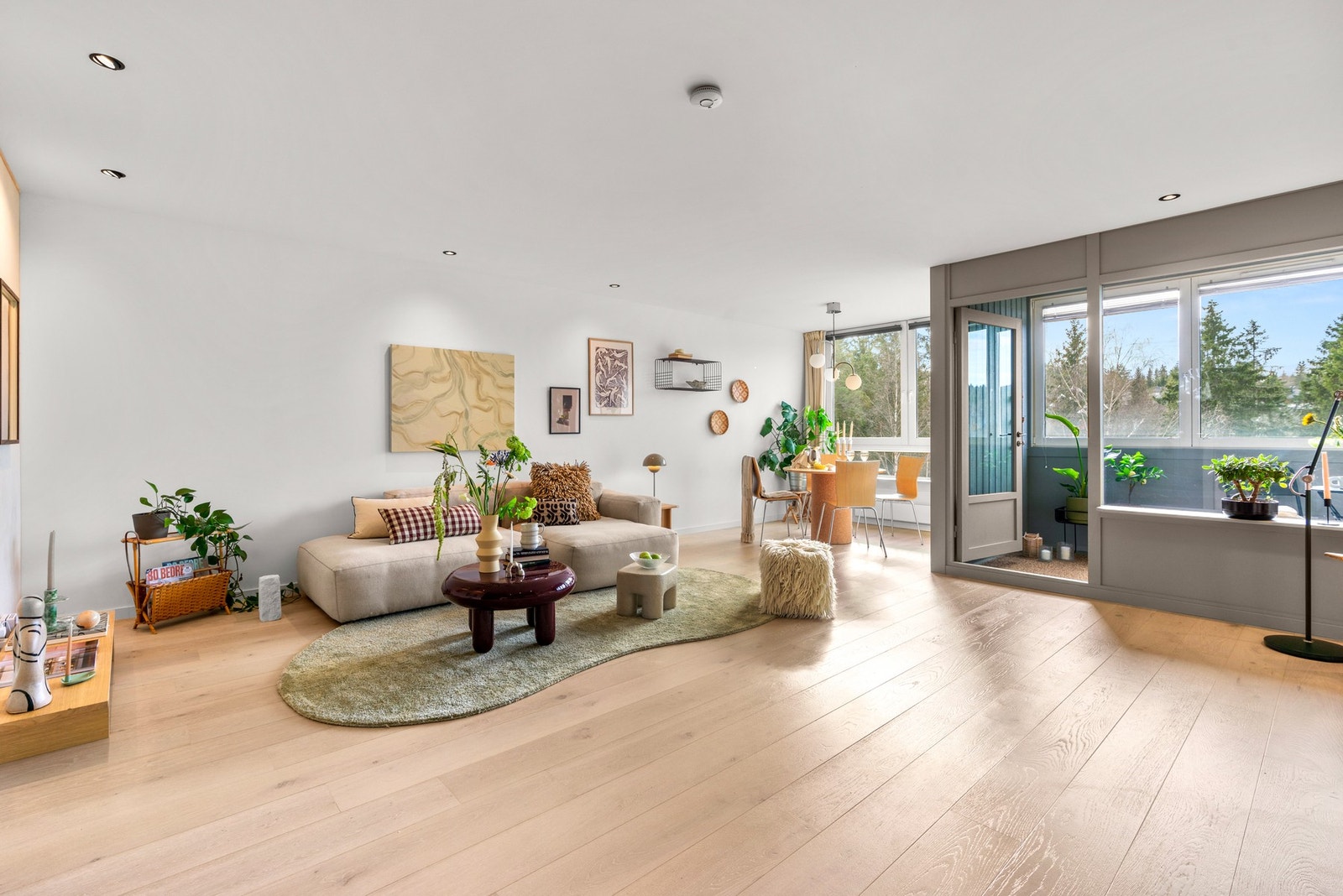 Denne lekre leiligheten ligger i 6. etasje med heisadkomst Galleribilde