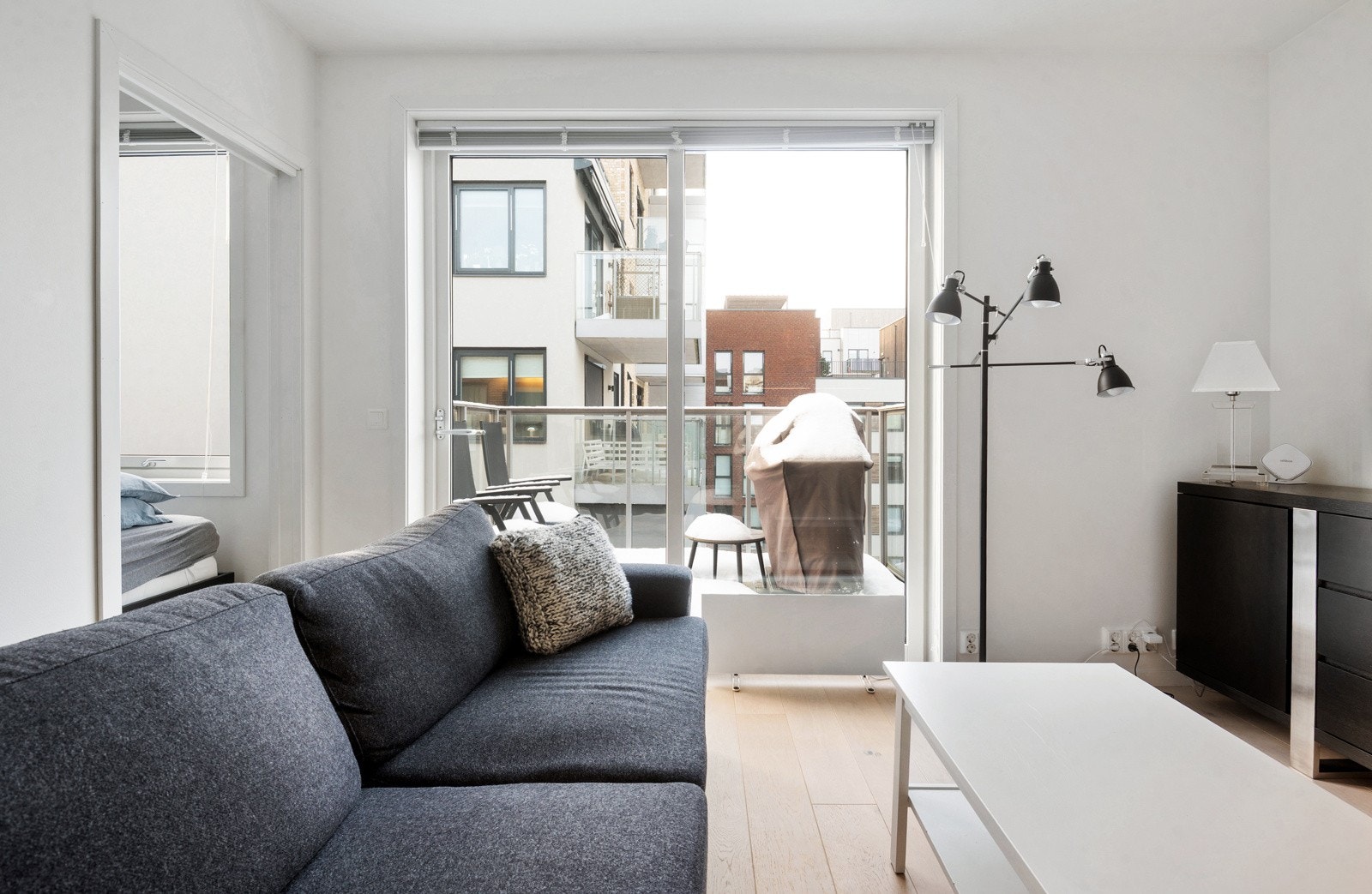 Leiligheten ligger fint til i byggets 4. etasje med heisadkomst. Galleribilde