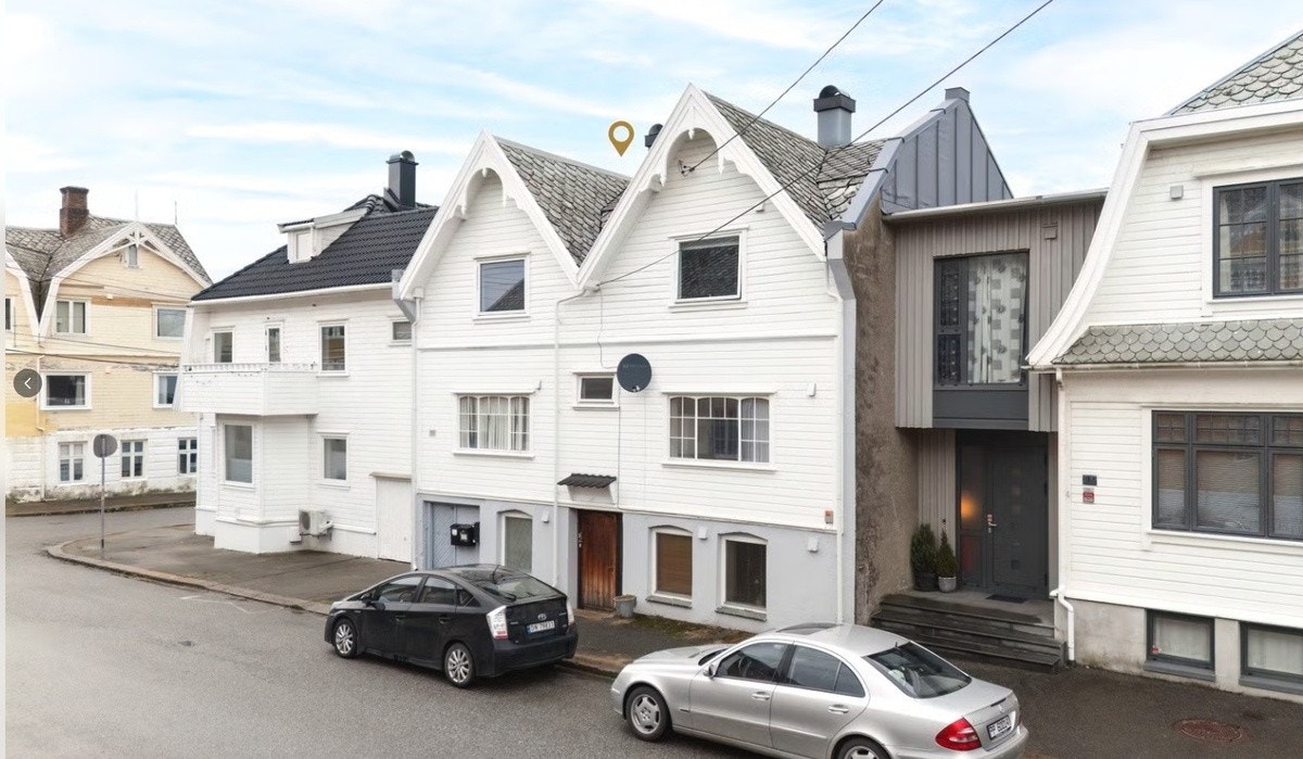 Bygget ligger i John Risøens gate 111 på Risøy Galleribilde