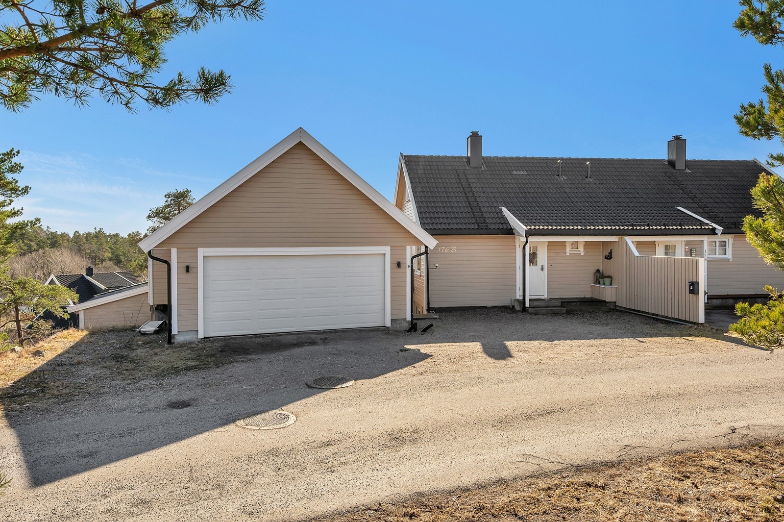 Exbo v/ Didrik Hagel Pedersen har gleden av å presentere Svarttjønnheia 176B for salg! Galleribilde