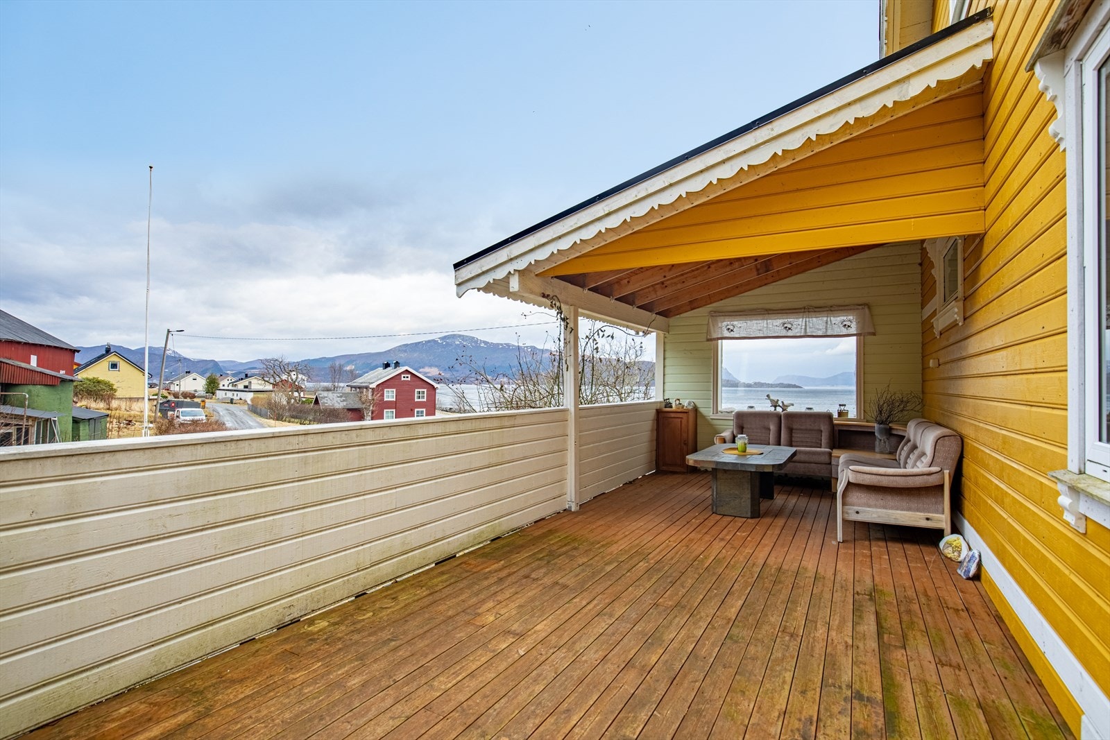 Fra stue er det tilkomst til terrasse Galleribilde