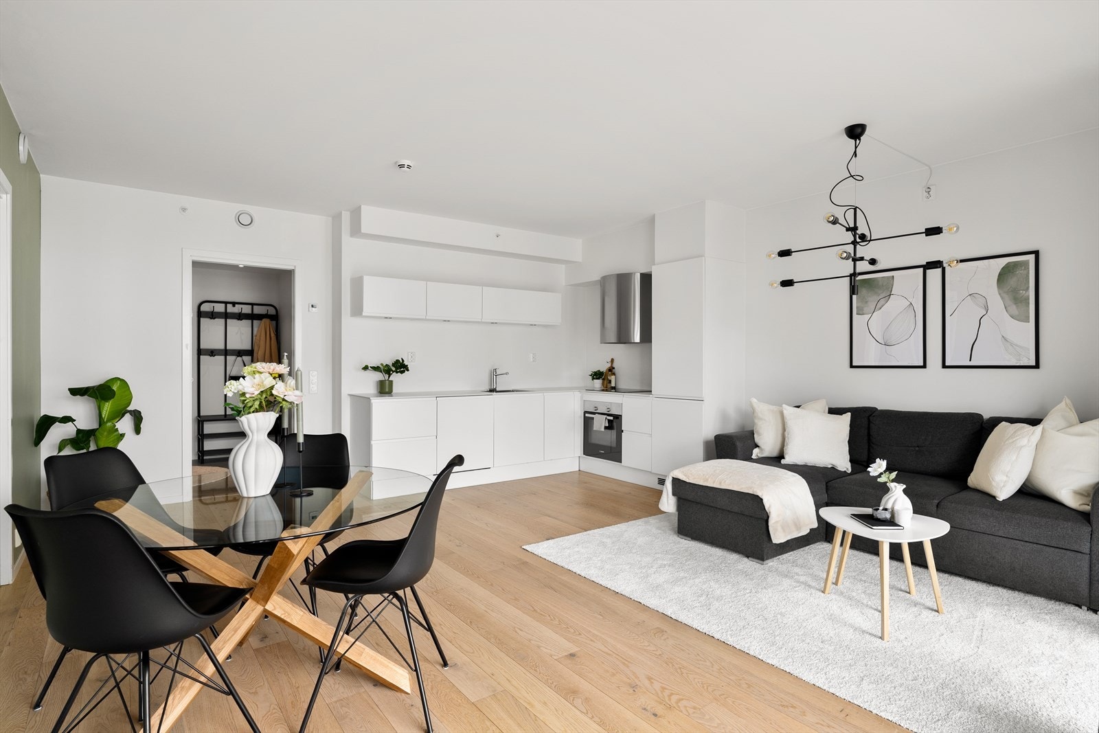 Velkommen til Paul Fjermstads veg 26c og en nydelig 2(3)-roms med flott beliggenhet på attraktive Tyholt! Galleribilde