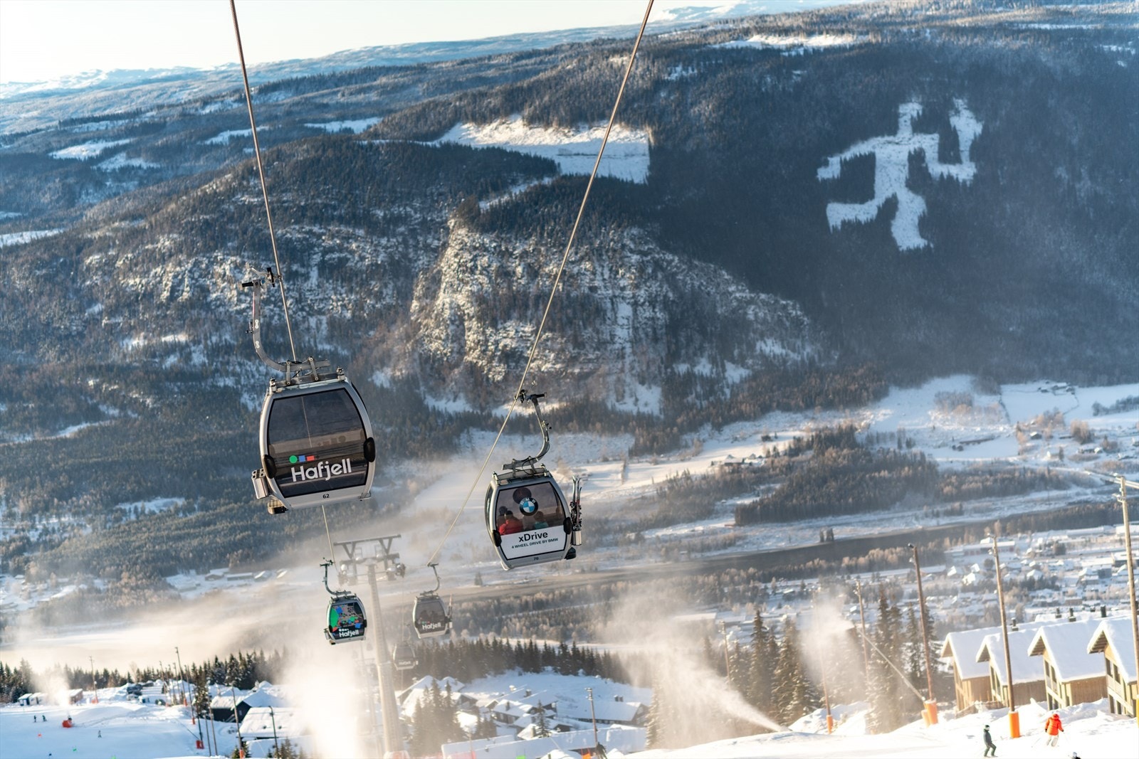 Gondolen tar deg opp til Skavlen/Mosetertoppen og 360-heisen. Galleribilde