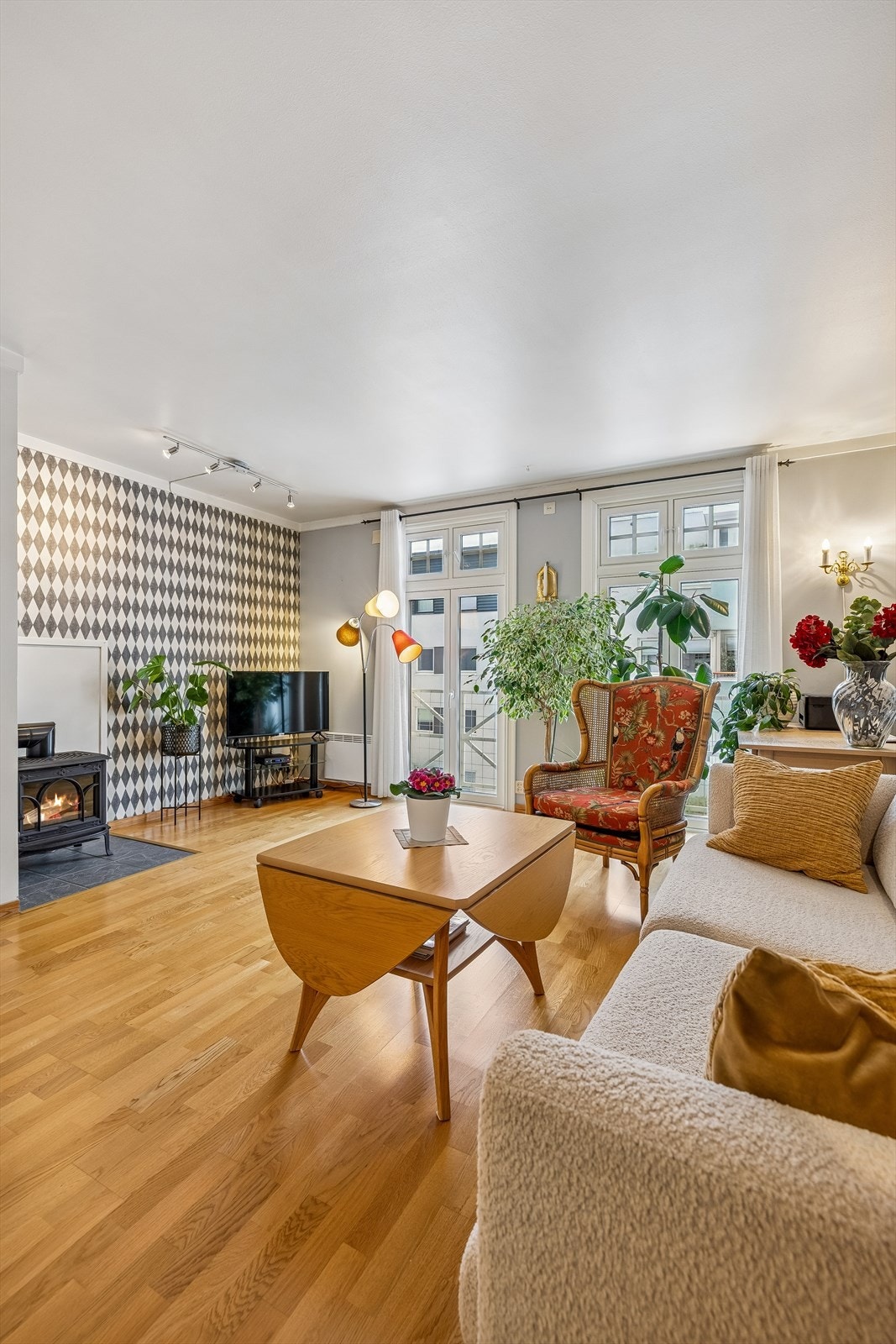 Fotograf Lene Sæther V/ EFKT. Velkommen til Skolegata 3 E! Galleribilde