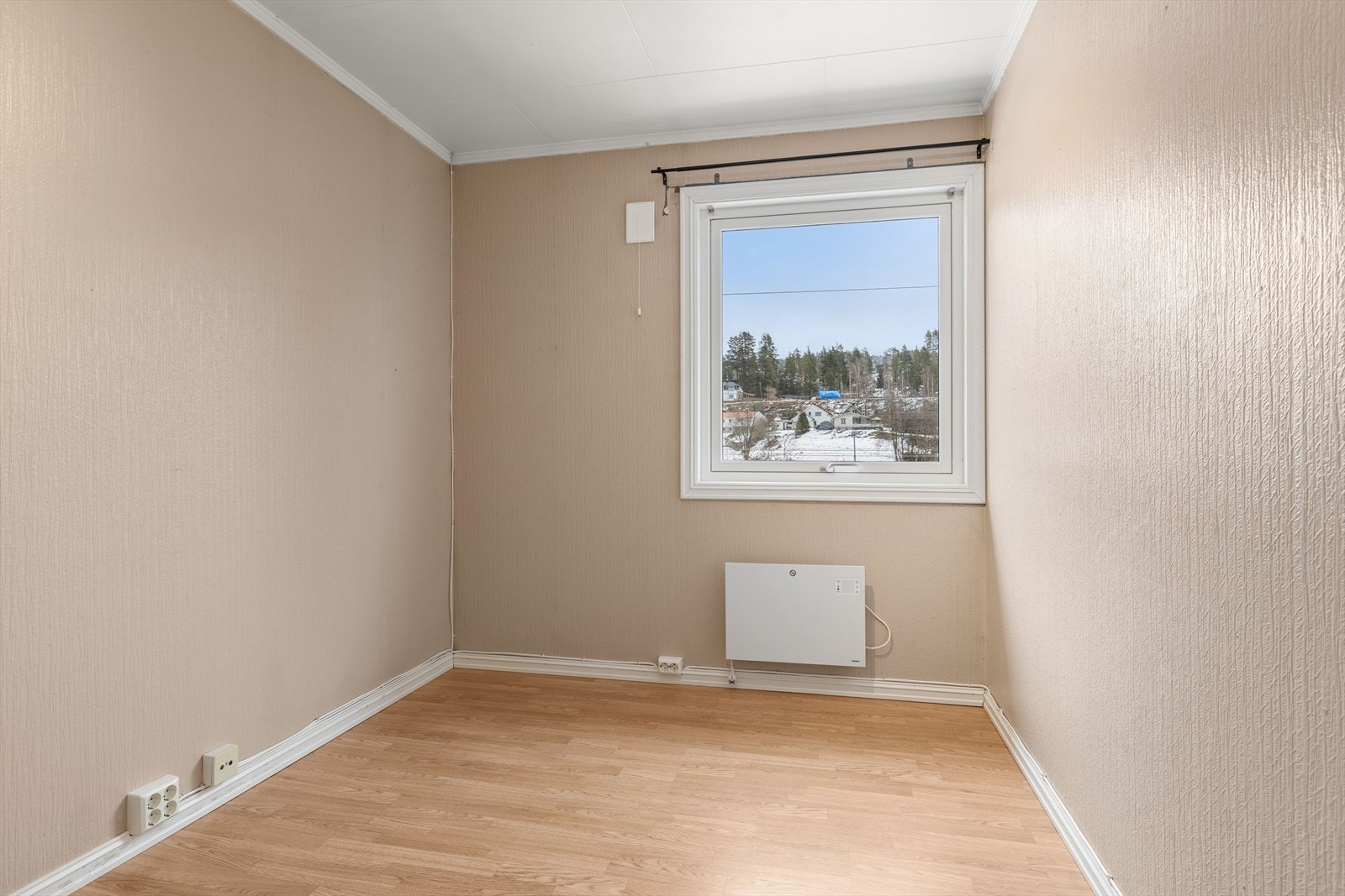 Soverom 3 er noe mindre, men fungerer utmerket som barnerom eller gjesterom. Galleribilde