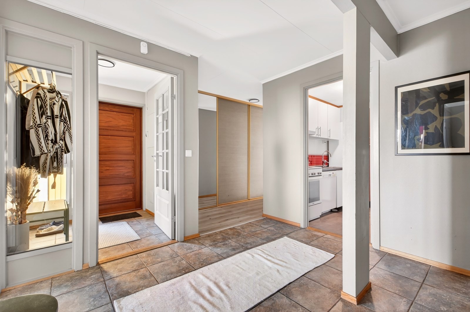 Hele underetasjen har vært leid ut tidligere for kr 15 000. Galleribilde