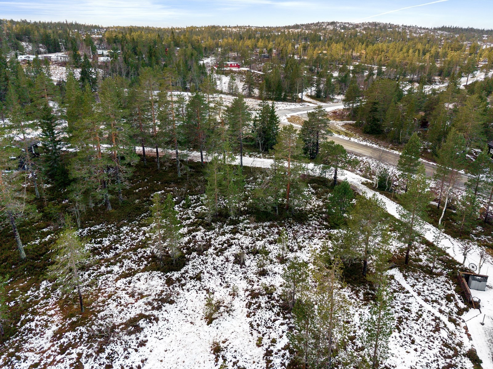 Bare noen hundre meter fra tomten finner du Blestua, som byr på dagligvarer, fersk bakst og gode middagsretter. Galleribilde