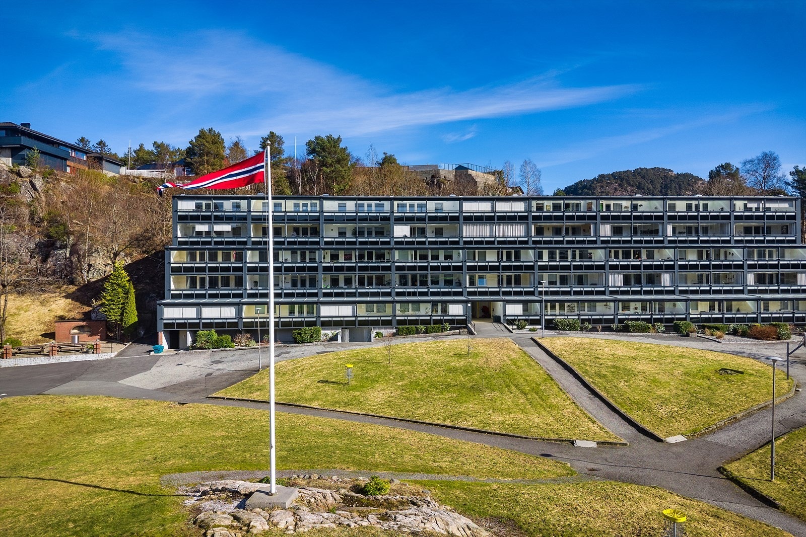 - Flotte turmuligheter like utenfor egen inngangsdør - Galleribilde