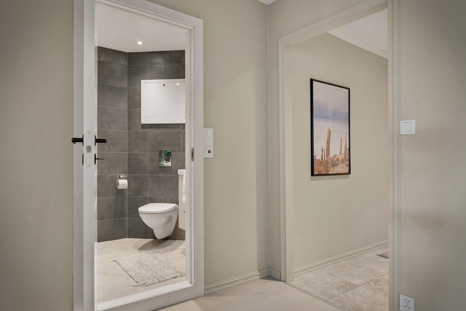 - Termostat for varmekabler i gulv på bad - Galleribilde