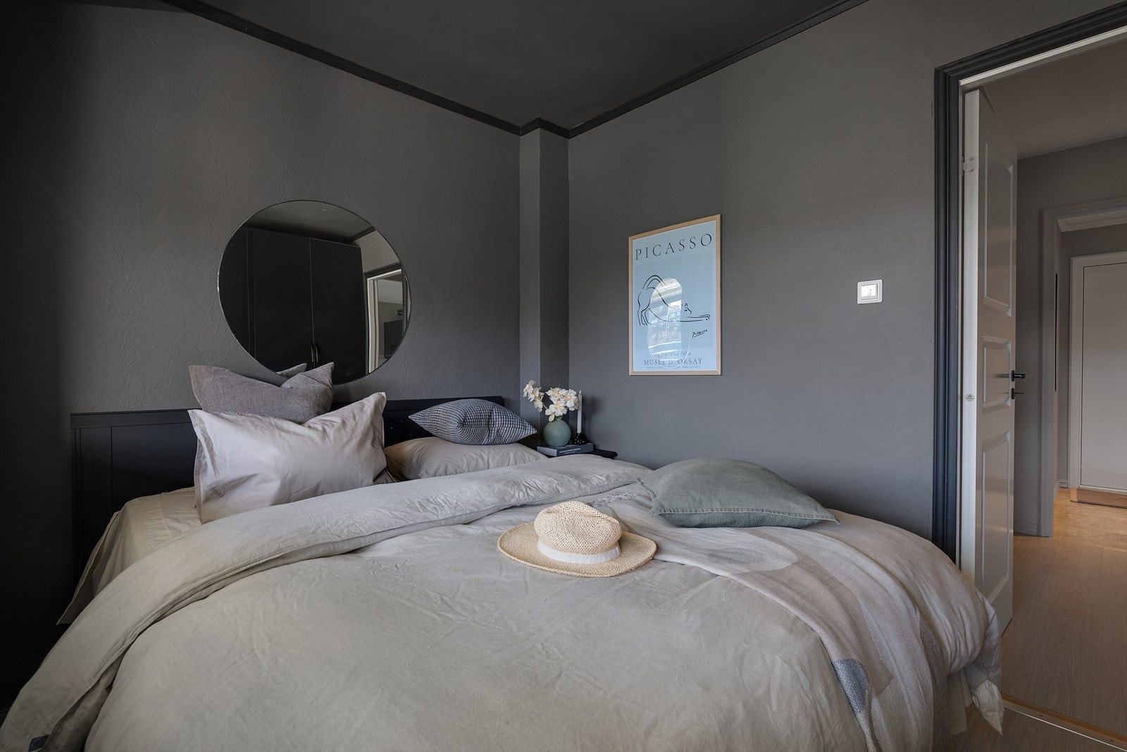 - Soverom måler 8,7 m² - Galleribilde