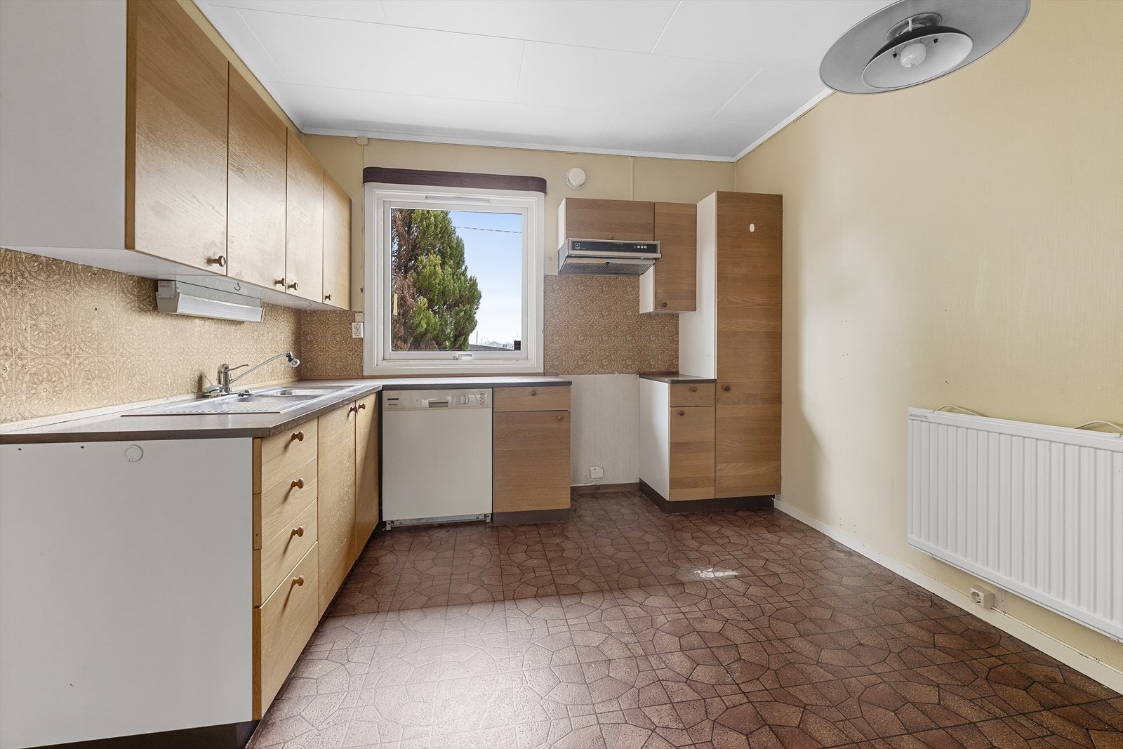 Kjøkken med plass til spisebord Galleribilde