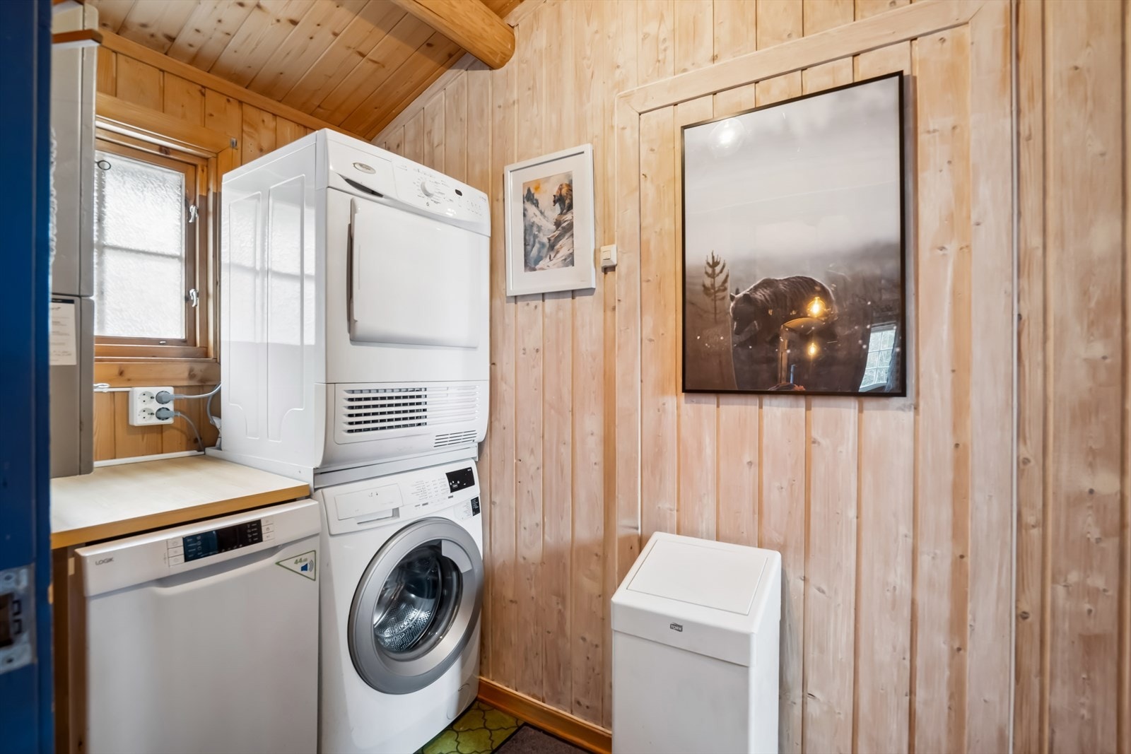 Hytta har også eget vaskerom Galleribilde