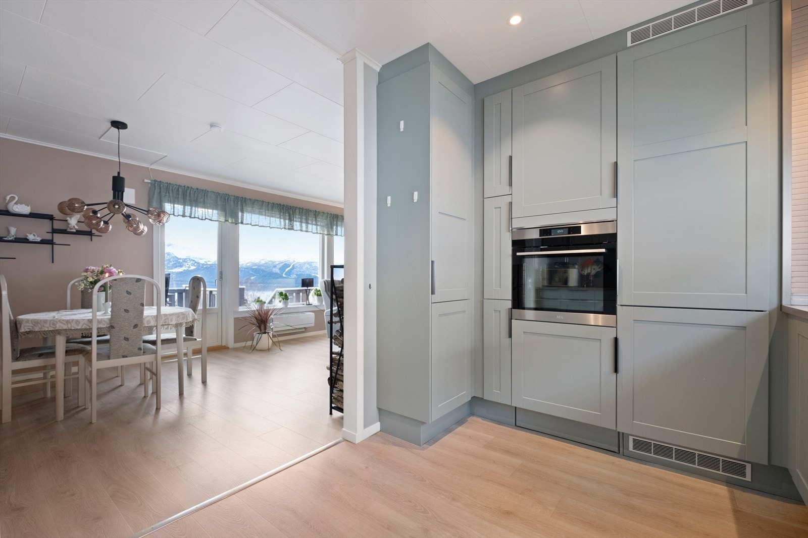 Lekkert kjøkken Galleribilde