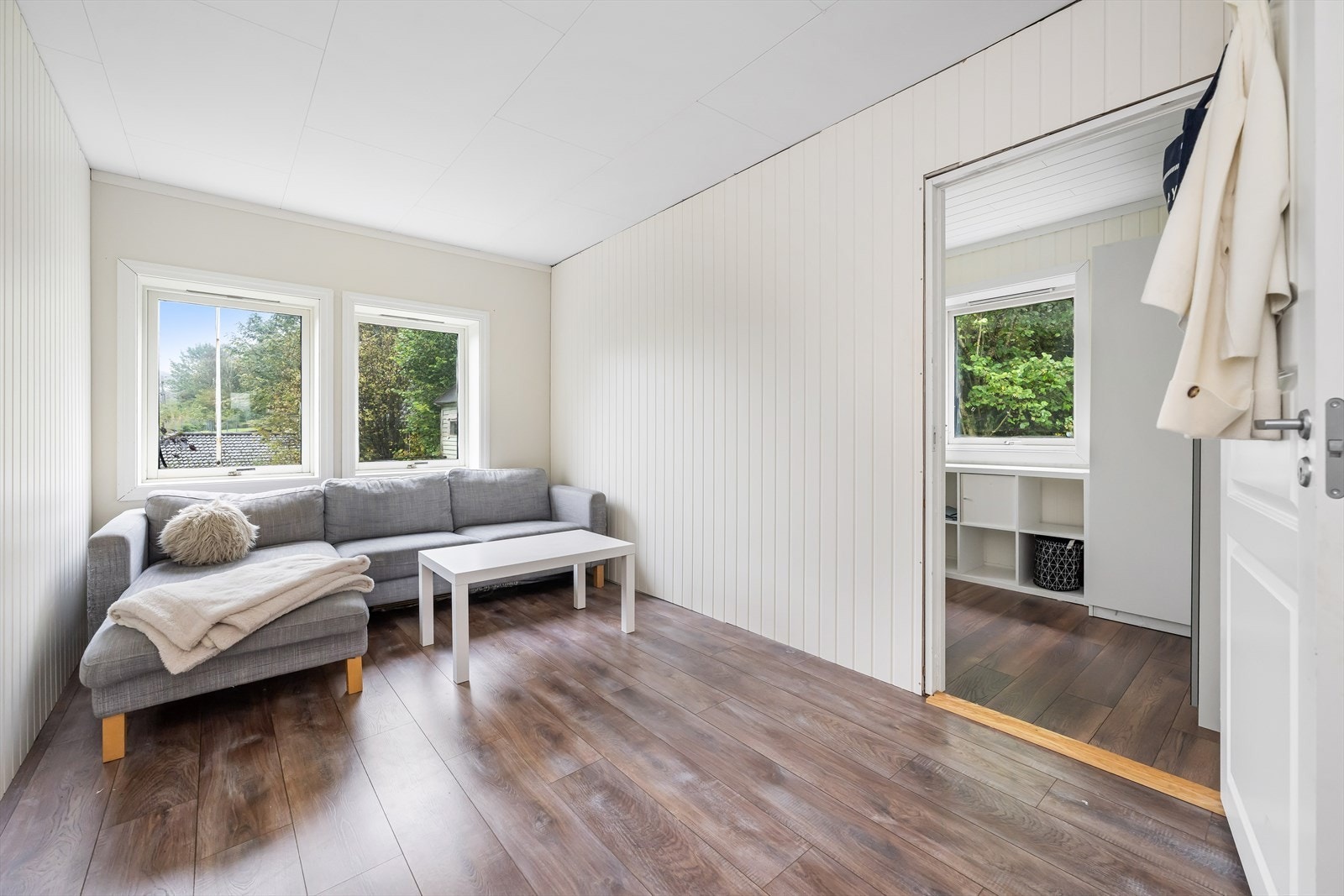 Loftstue på 10,7 m² som er fint egnet som tv-stue, lekerom eller et ekstra oppholdsrom. Galleribilde