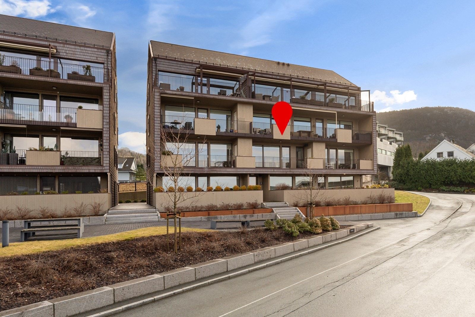 Lys og pen leilighet i 2. etasje Galleribilde