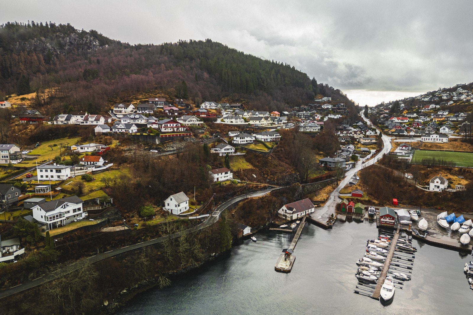 Det foreligger rammetillatelse for oppføring av tomannsbolig. Galleribilde
