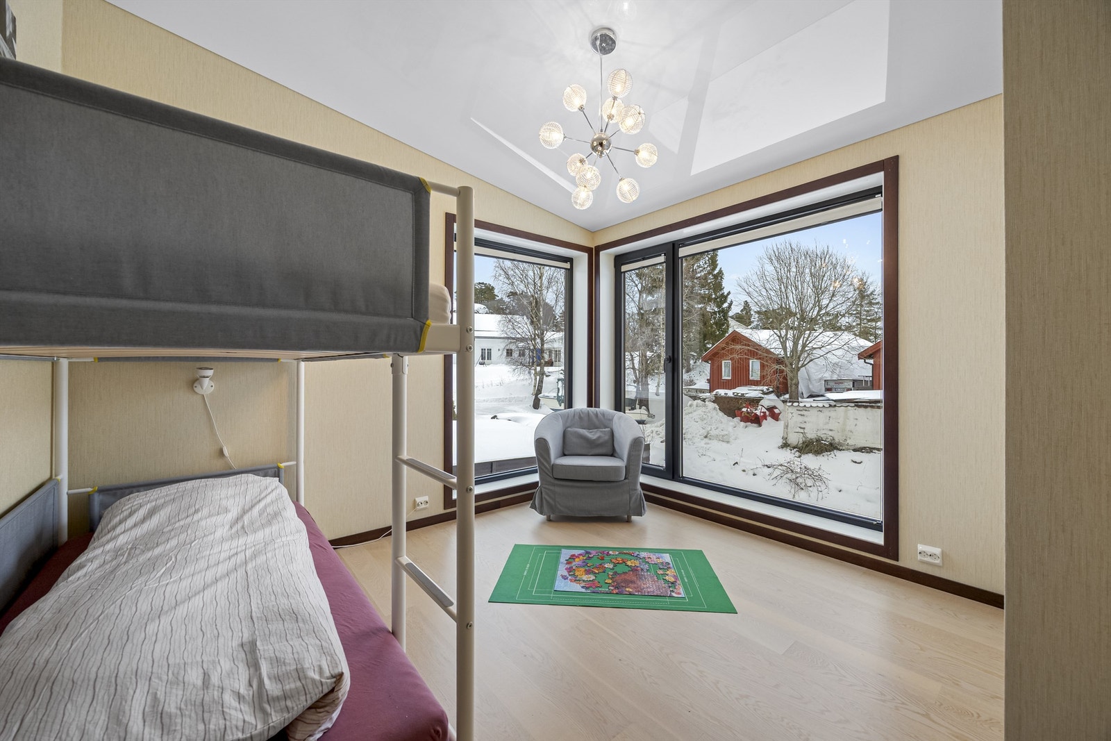 Det tredje soverommet er også av god størrelse, ideelt som barnerom eller kontor. Galleribilde