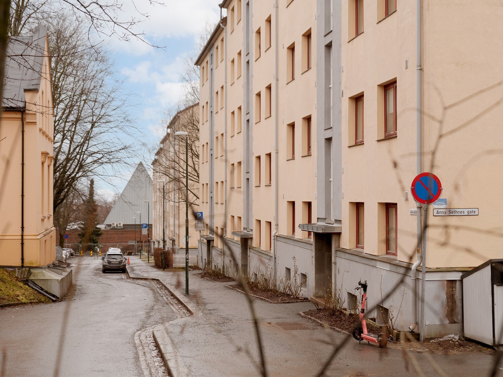 Beliggenheten er rolig og tilbaketrukket, men likevel sentral med kort vei til alt Torshov har å by på. Galleribilde