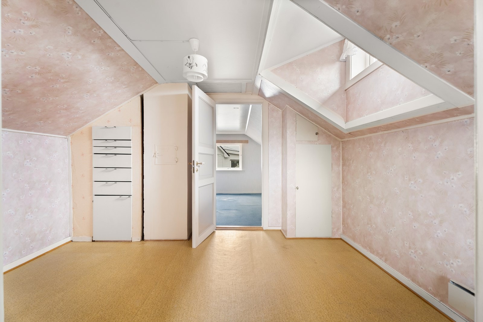 Fra stuen har du boligens soverom. Galleribilde