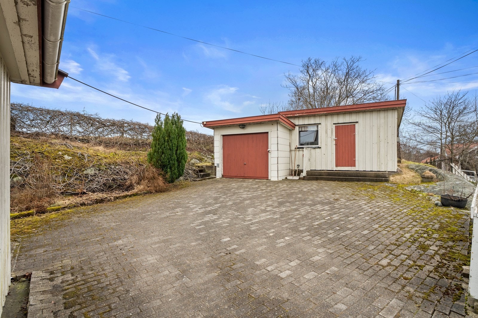 Boligen har en utvendig garasje og bod på til sammen 29 m². Her har du rikelig med lagringsplass. Galleribilde