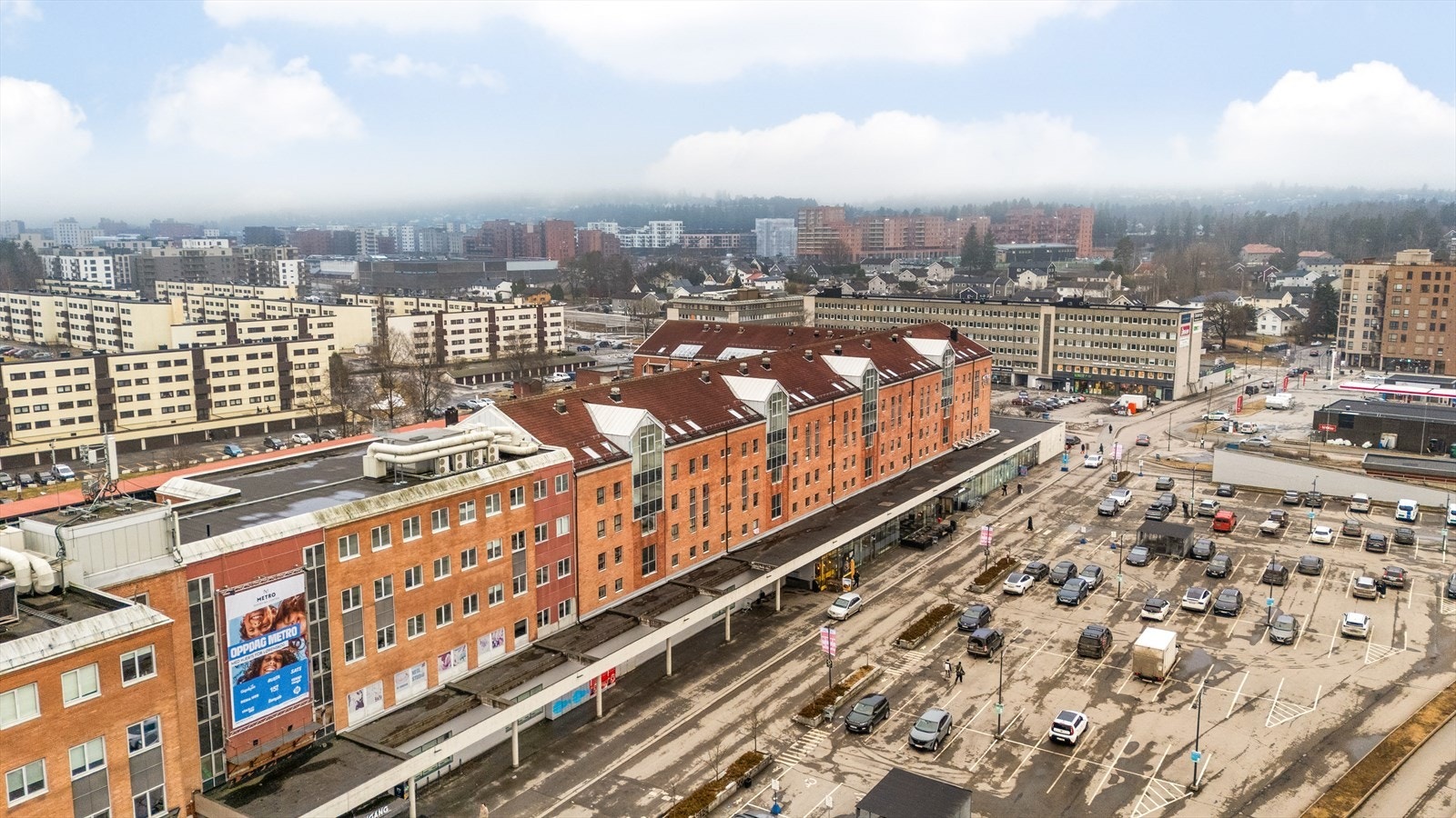 Området Solheim er sentralt med nærhet til alle fasiliteter, samtidig som det er stille og rolig. Galleribilde