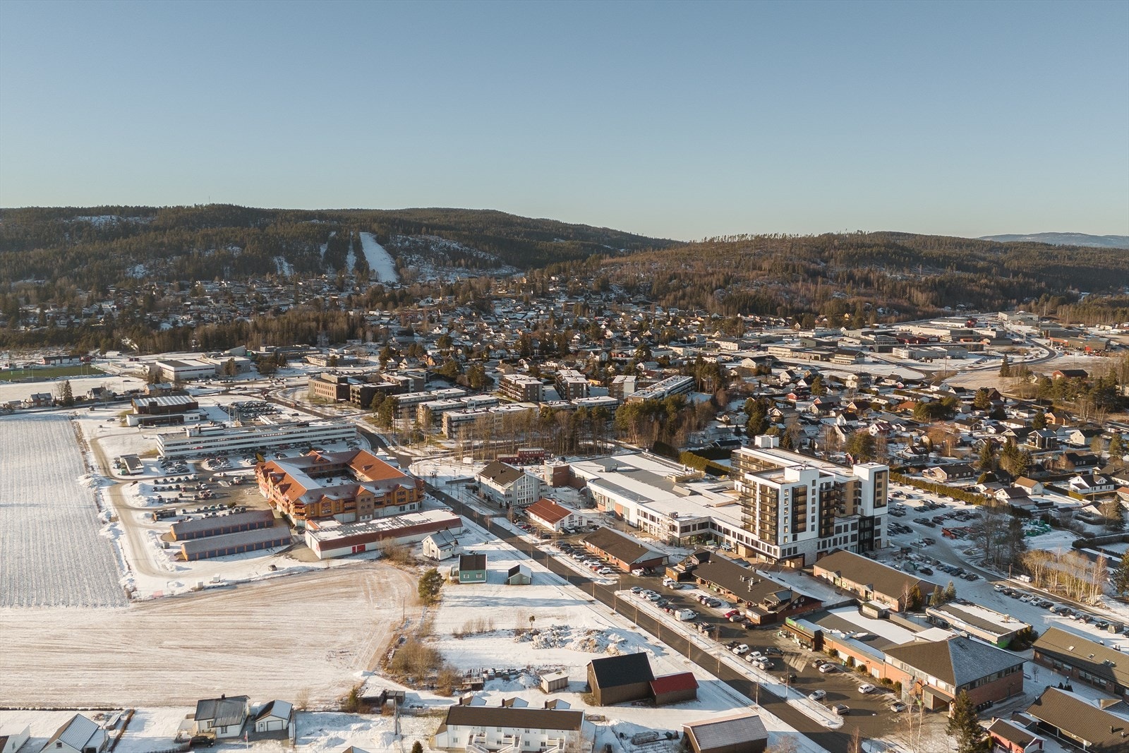 Bjørkelangen er en koselig landsby under stadig utvikling og med flere nyetableringer. Galleribilde
