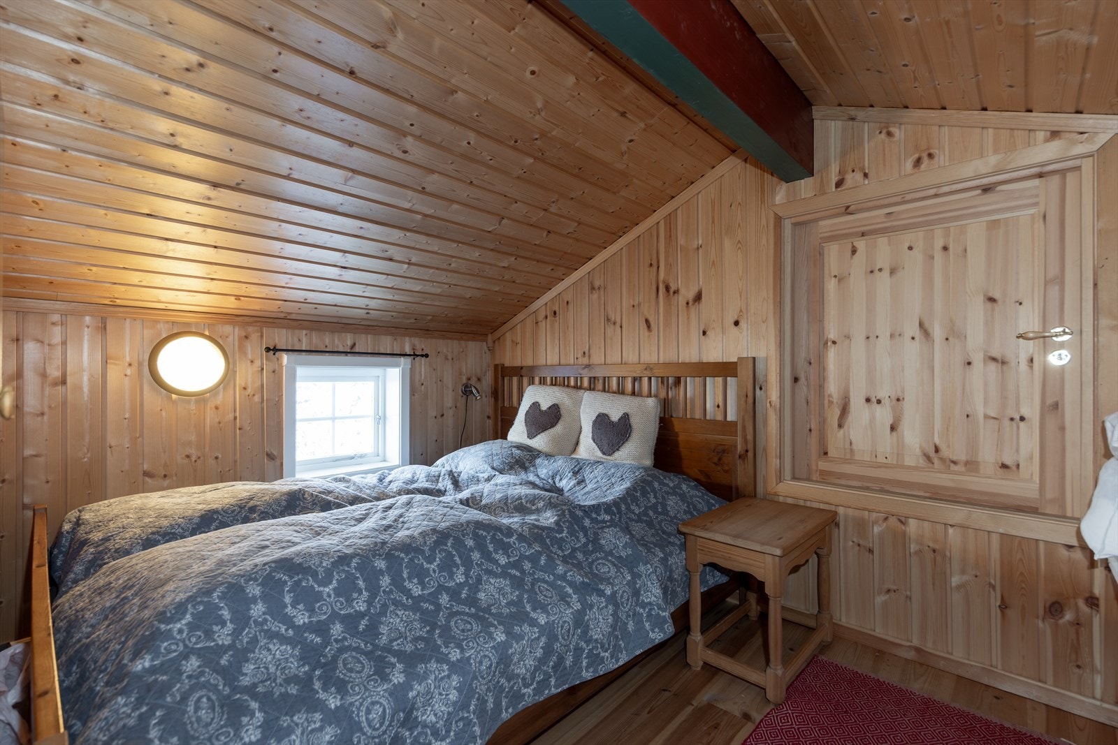 Soverom på hems Galleribilde