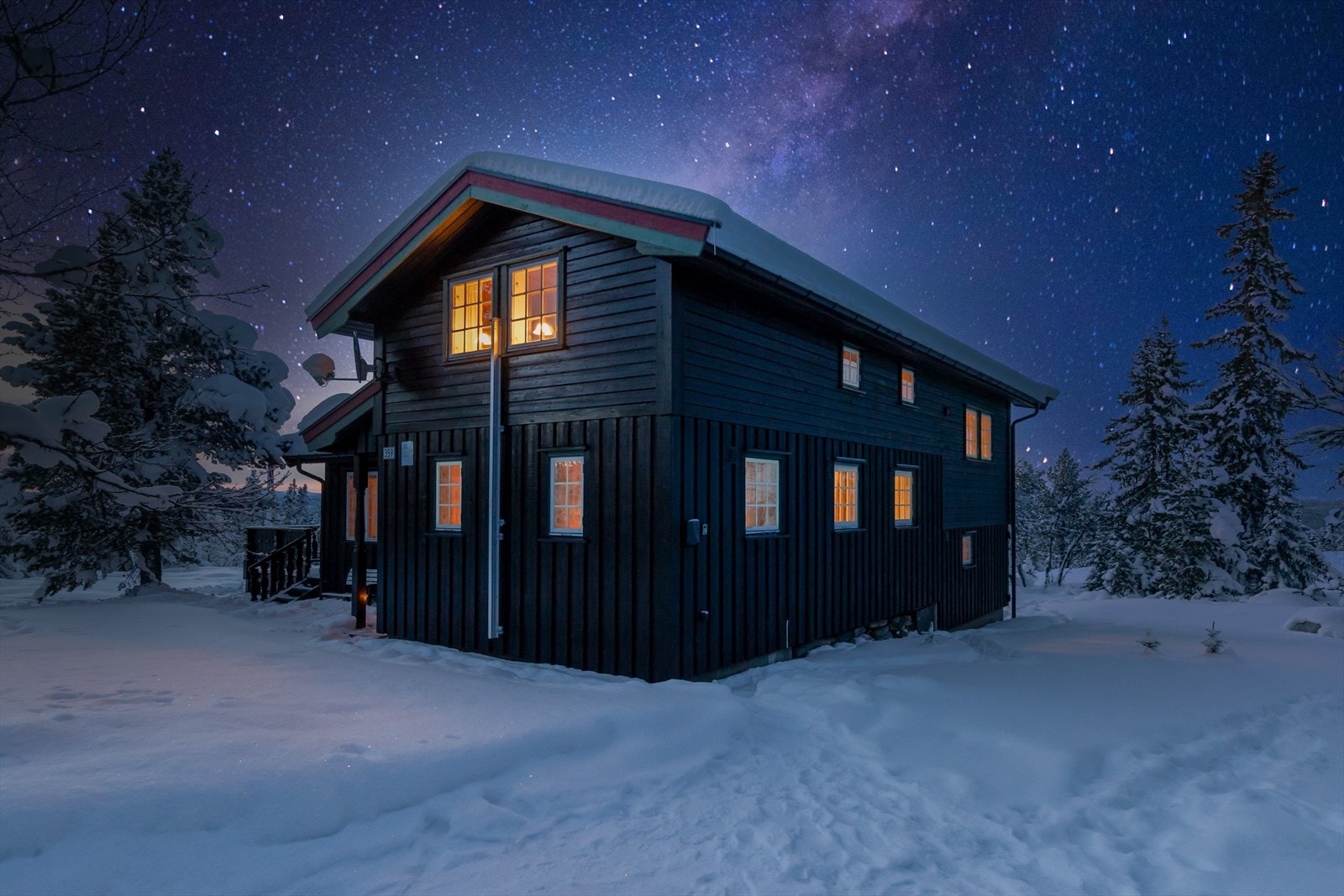 Fin mulighet til å sikre seg en prisfornuftig hytte midt i smørøyet på Nesfjellet. Kort vei til kjøttkaker og poteter på Nystølkorken Galleribilde