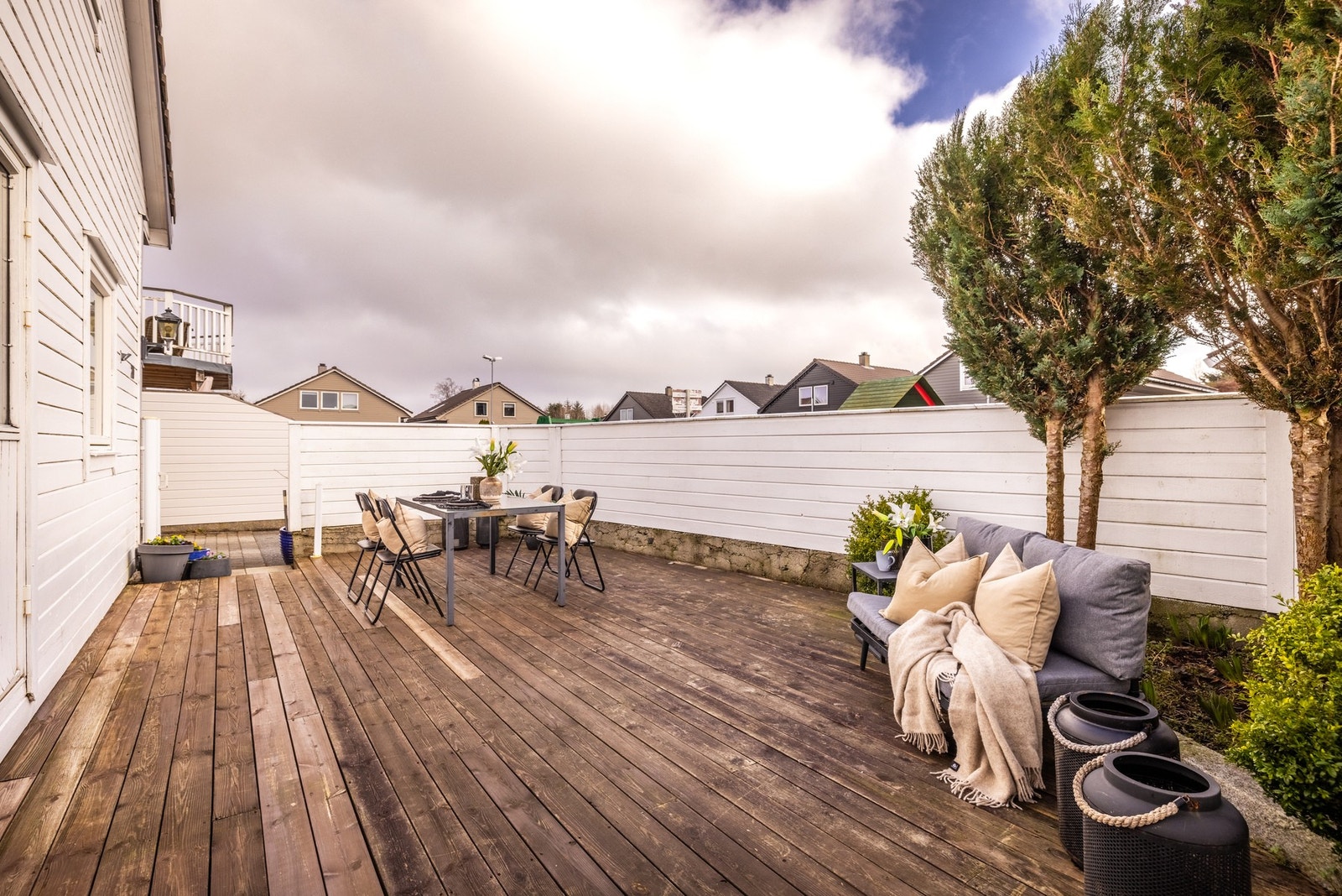 Terrassen er 34,4 kvm og har gode solforhold Galleribilde