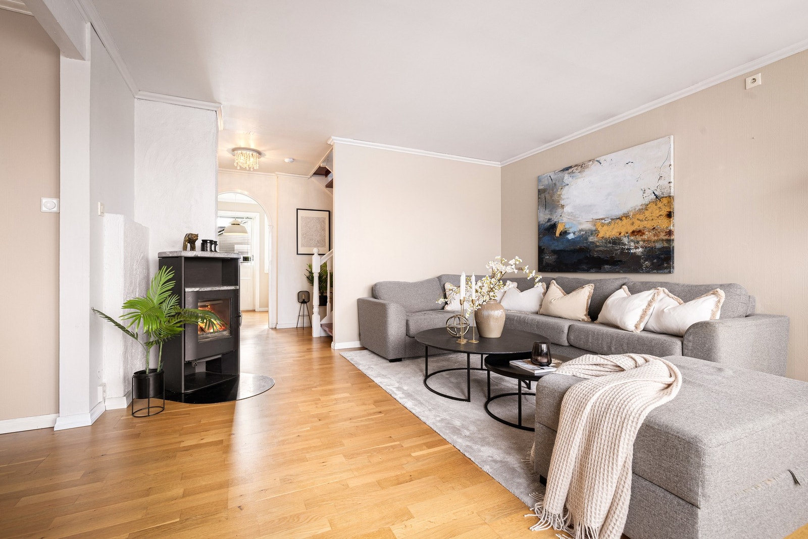 Lys og luftig stue på hele 31,4 kvm Galleribilde