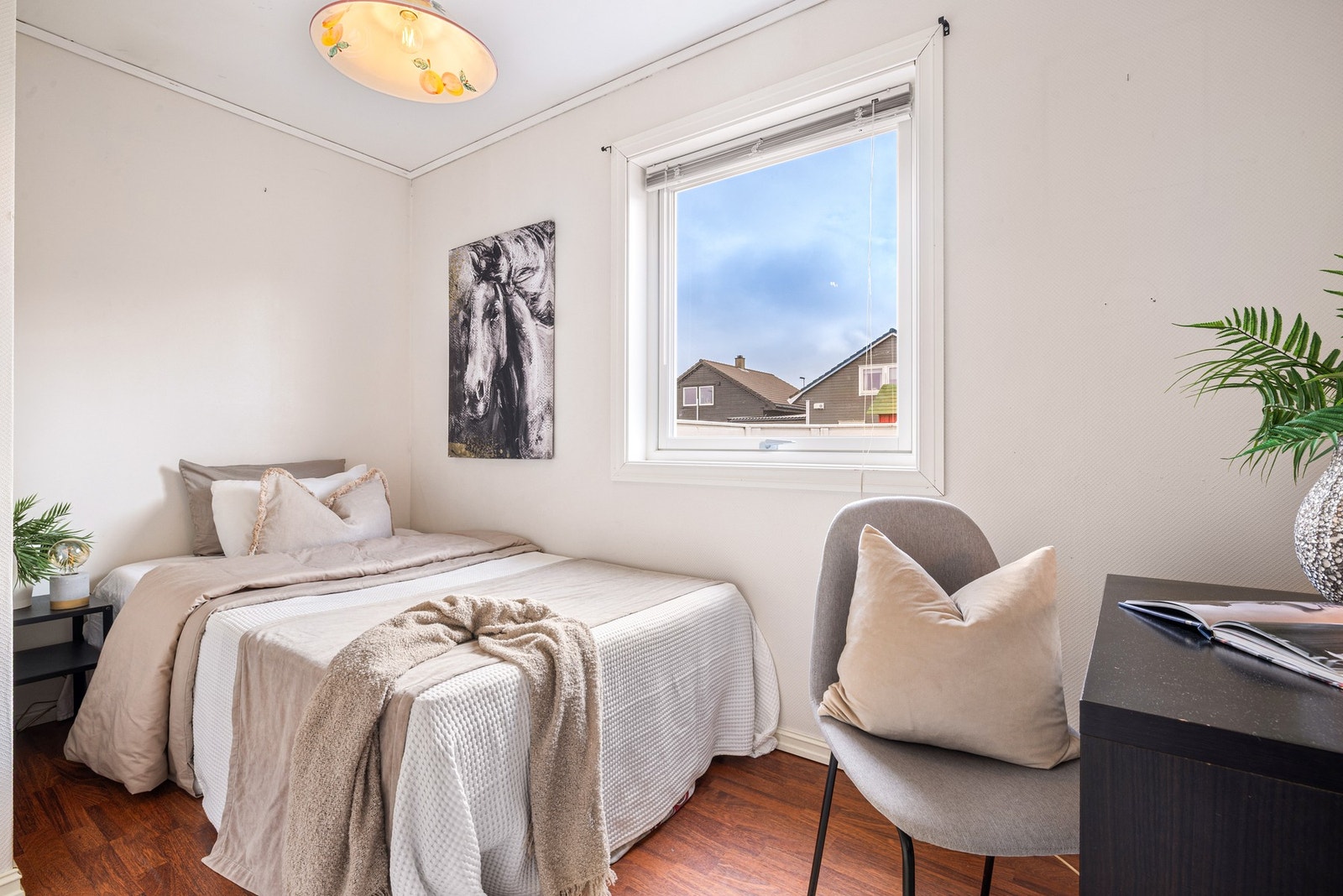 Soverom i 1.etasje er 7 kvm Galleribilde