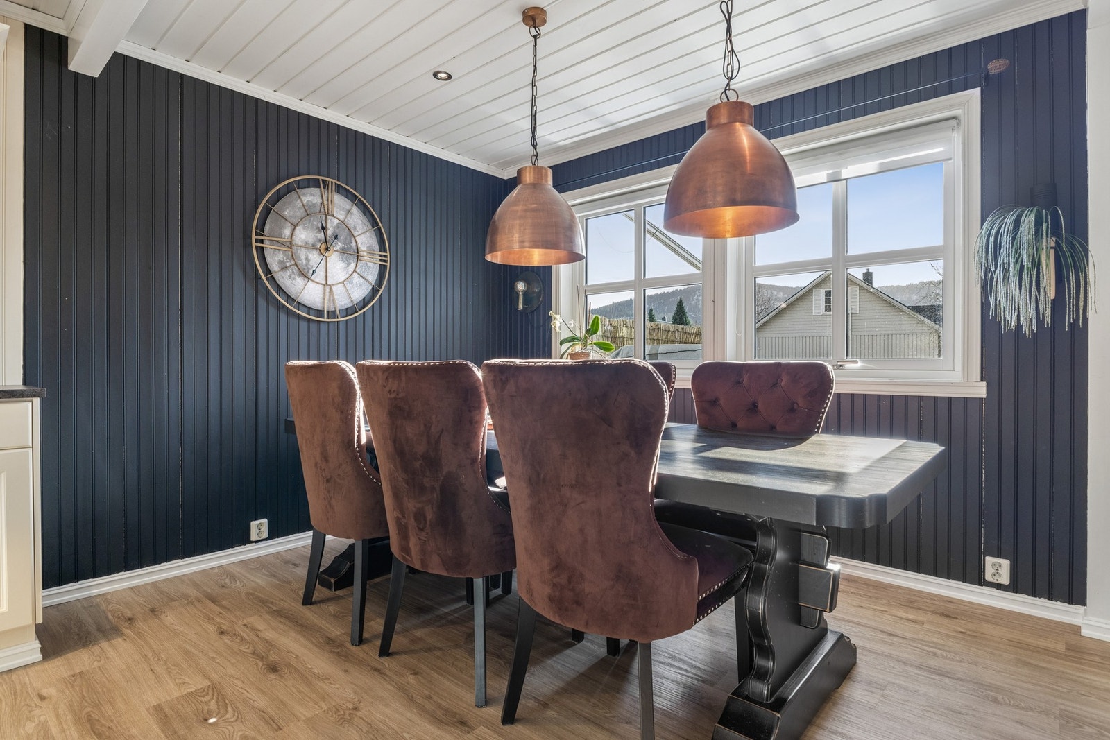 En hyggelig spiseplass for både hverdag og samling. Galleribilde