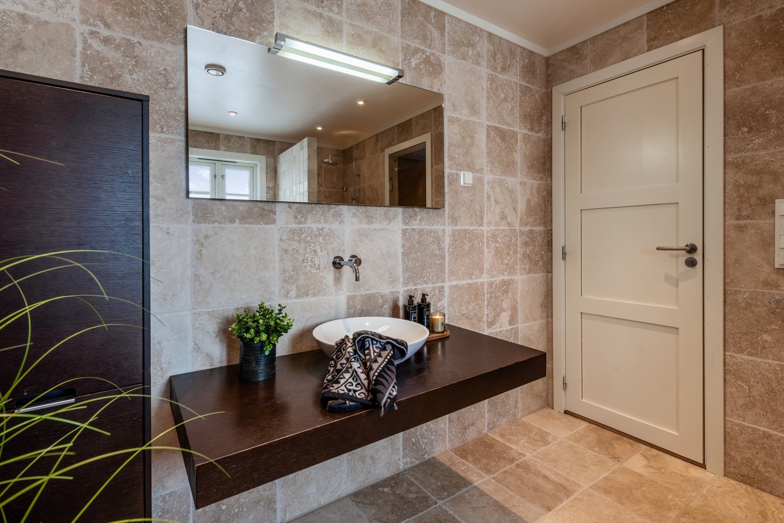 Fliser på vegg og gulv Galleribilde