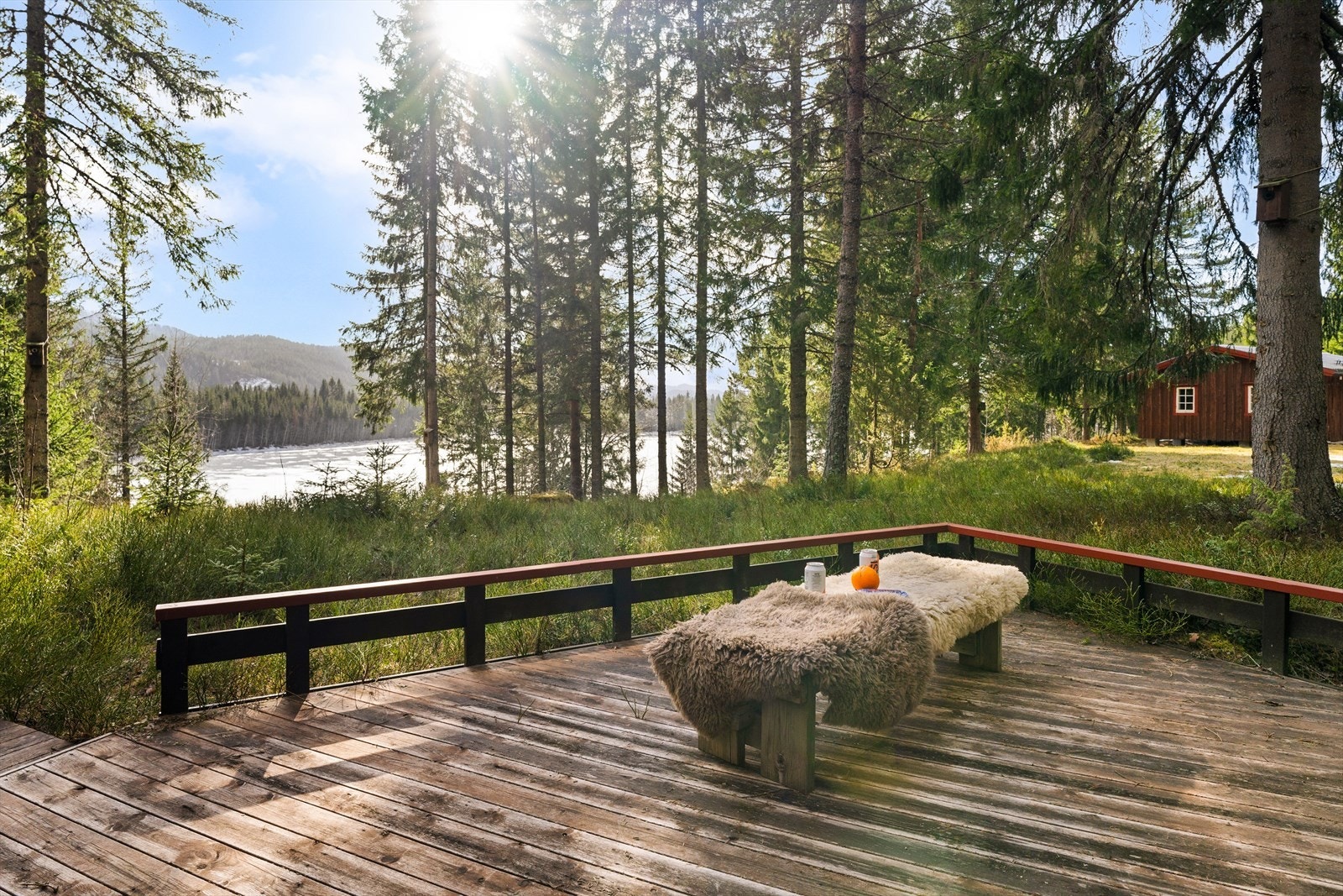 En romslig markterrasse for å nytte flotte sommerdager. Galleribilde