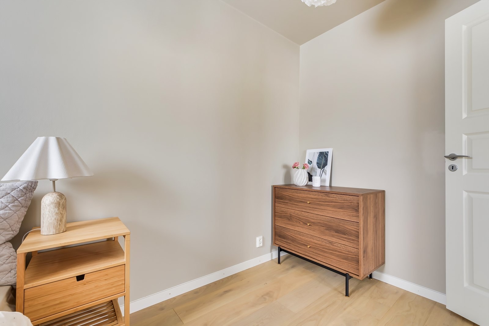 Her har du også mulighet for å sette inn skrivebord. Galleribilde