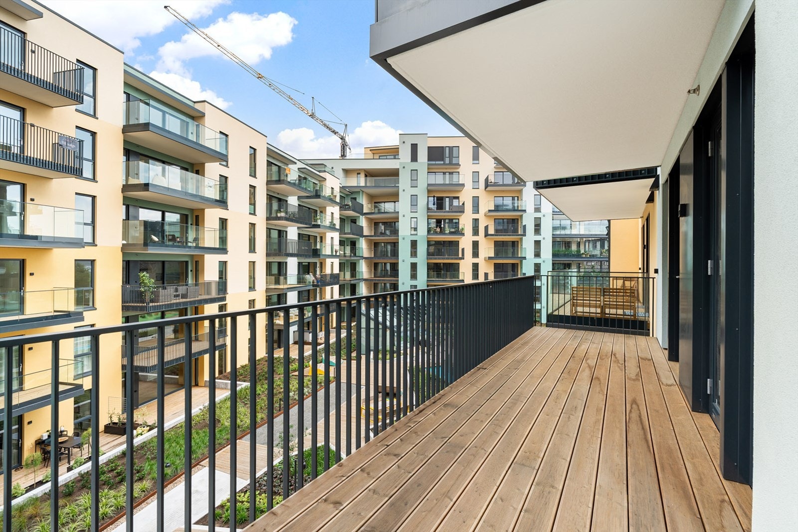 Romslig balkong på 15kvm Galleribilde