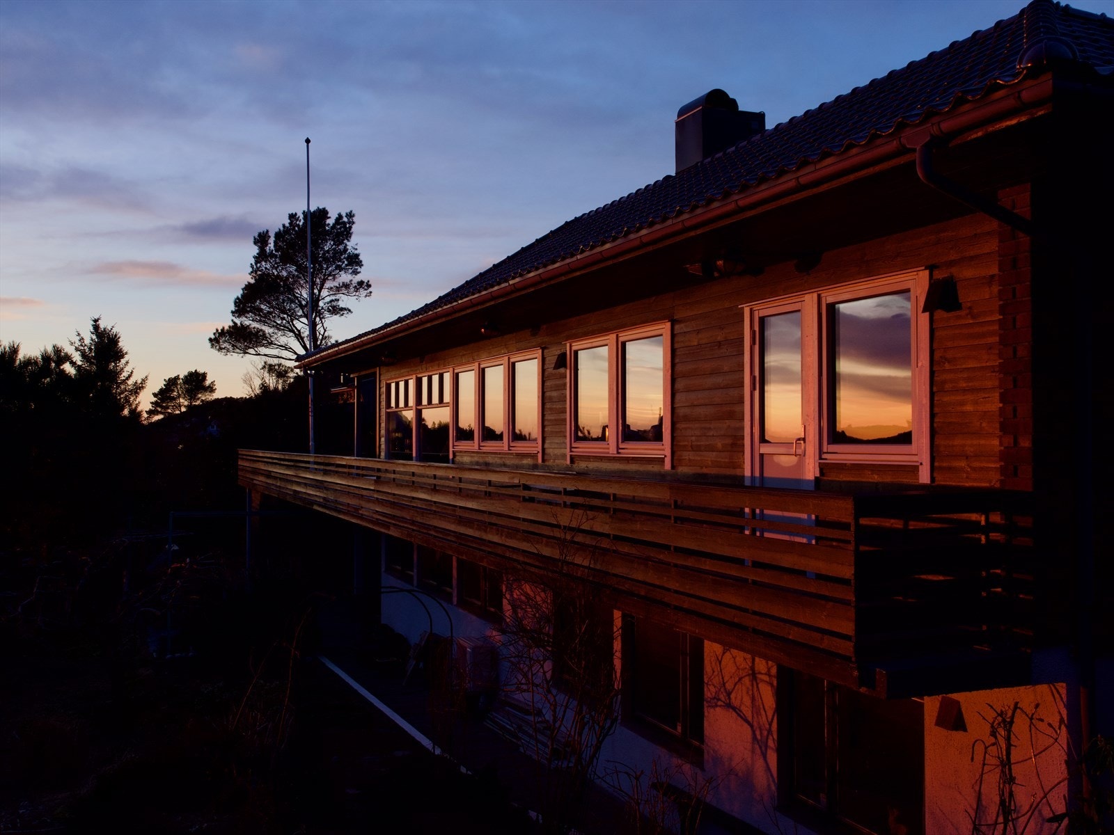 Vakker stemning når sola går ned Galleribilde