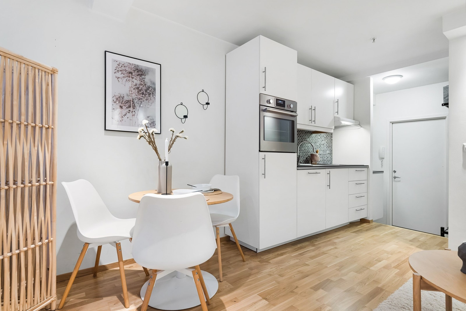 Gulvflater belagt med parkett. Galleribilde