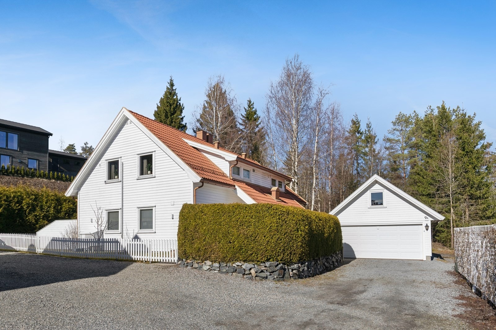 DNB Eiendom ved Hedda Tvindesæter har gleden av å presentere Lutomtveien 9A! Galleribilde