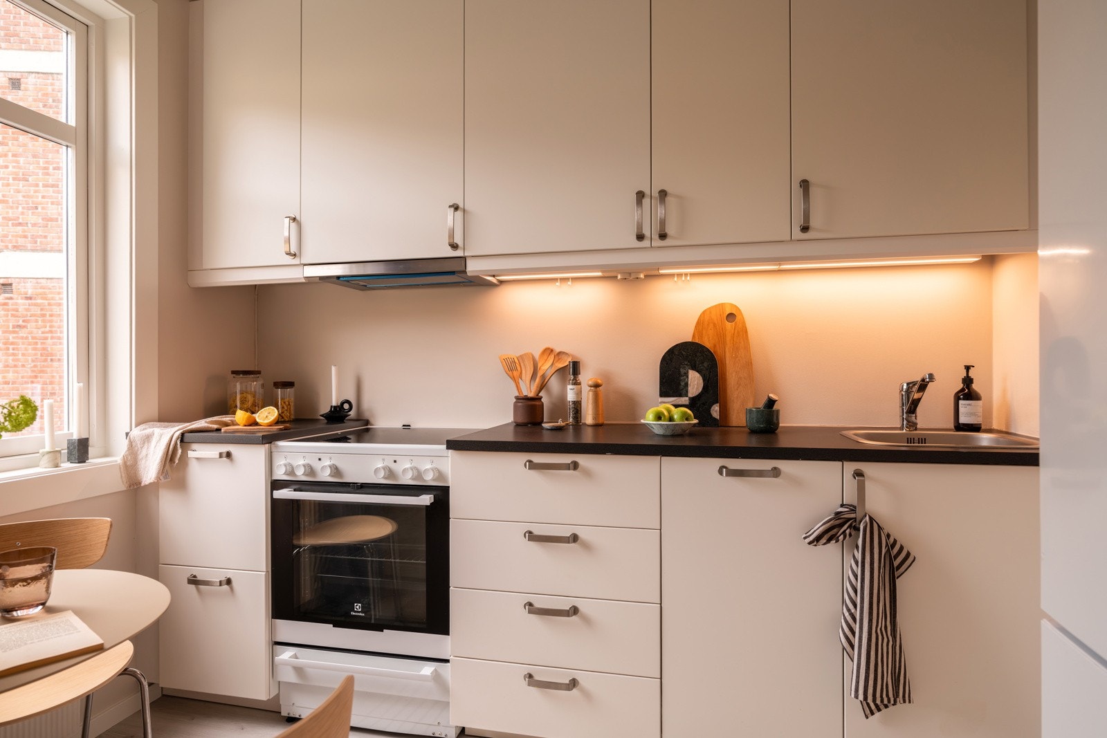 Tidsriktig og moderne kjøkkeninnredning fra Ikea som er ny i 2026. Galleribilde