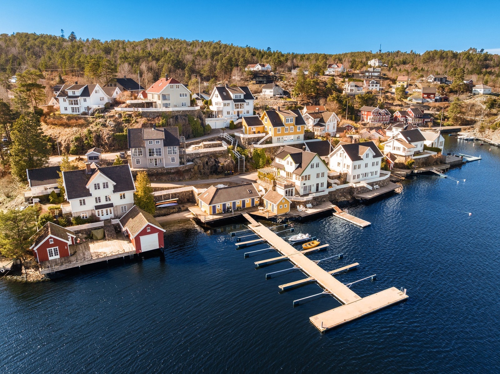 Slaabervig og boligområdet Mølleheia ligger midt i Galtesund med de beste sol- og utsiktsforhold på Hisøy Galleribilde