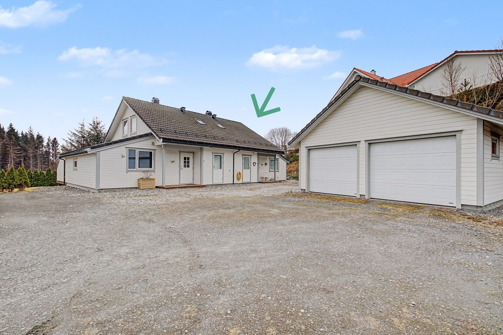 Bergslibakken 2B presenteres av Hedda Nedrelid v/Notar | Foto av Blåtind fotografikk | Galleribilde