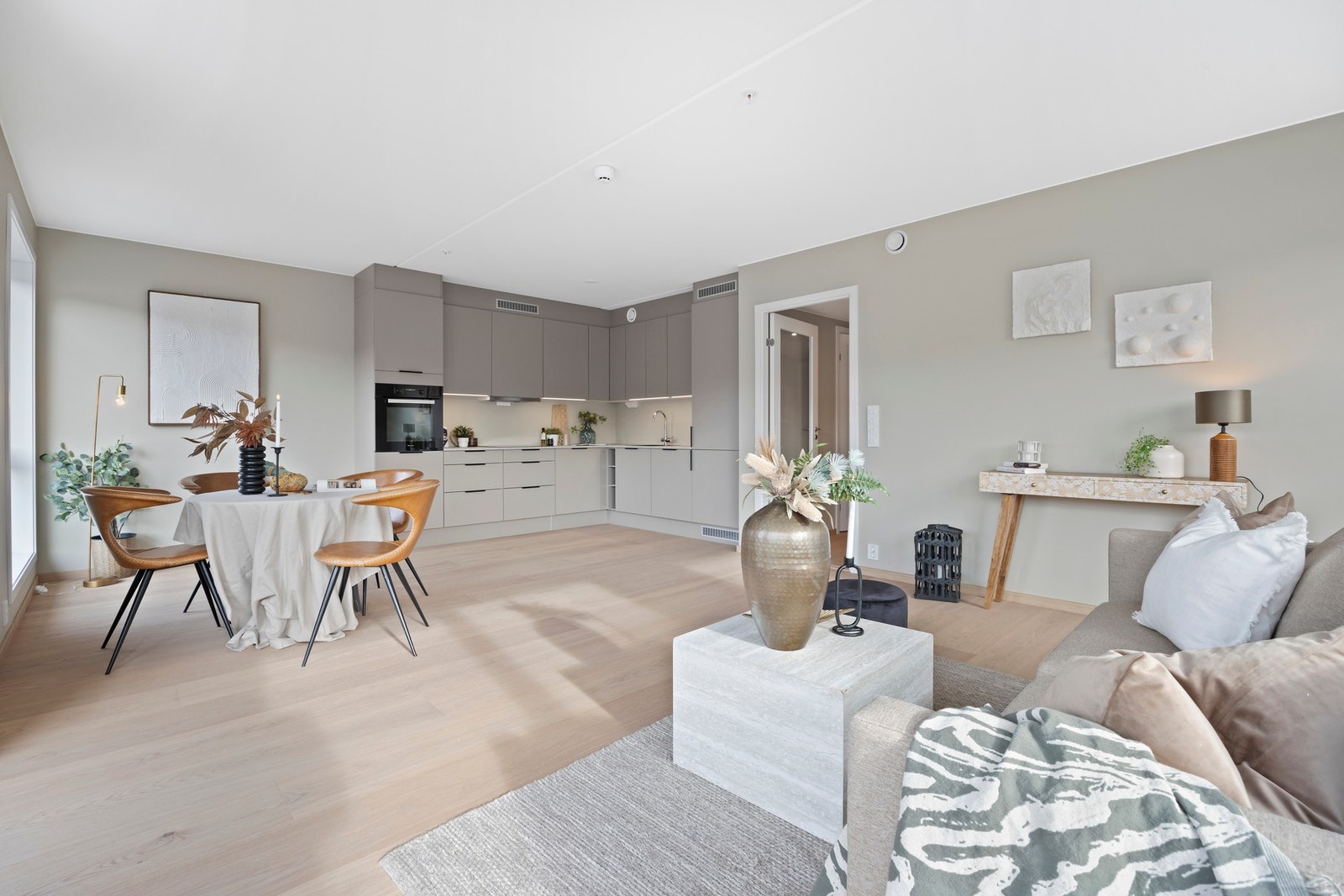 Stuen er ca 35 kvm Galleribilde