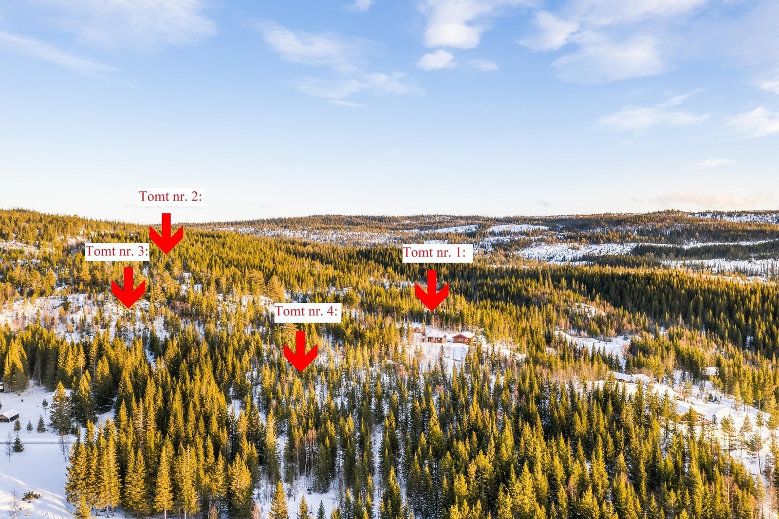 Fra tomtene er det ca. 55 minutter til Stjørdal og 1 time og 20 minutter til Trondheim med bil. Til Mebonden tar det ca. 25 minutter med bil. Galleribilde