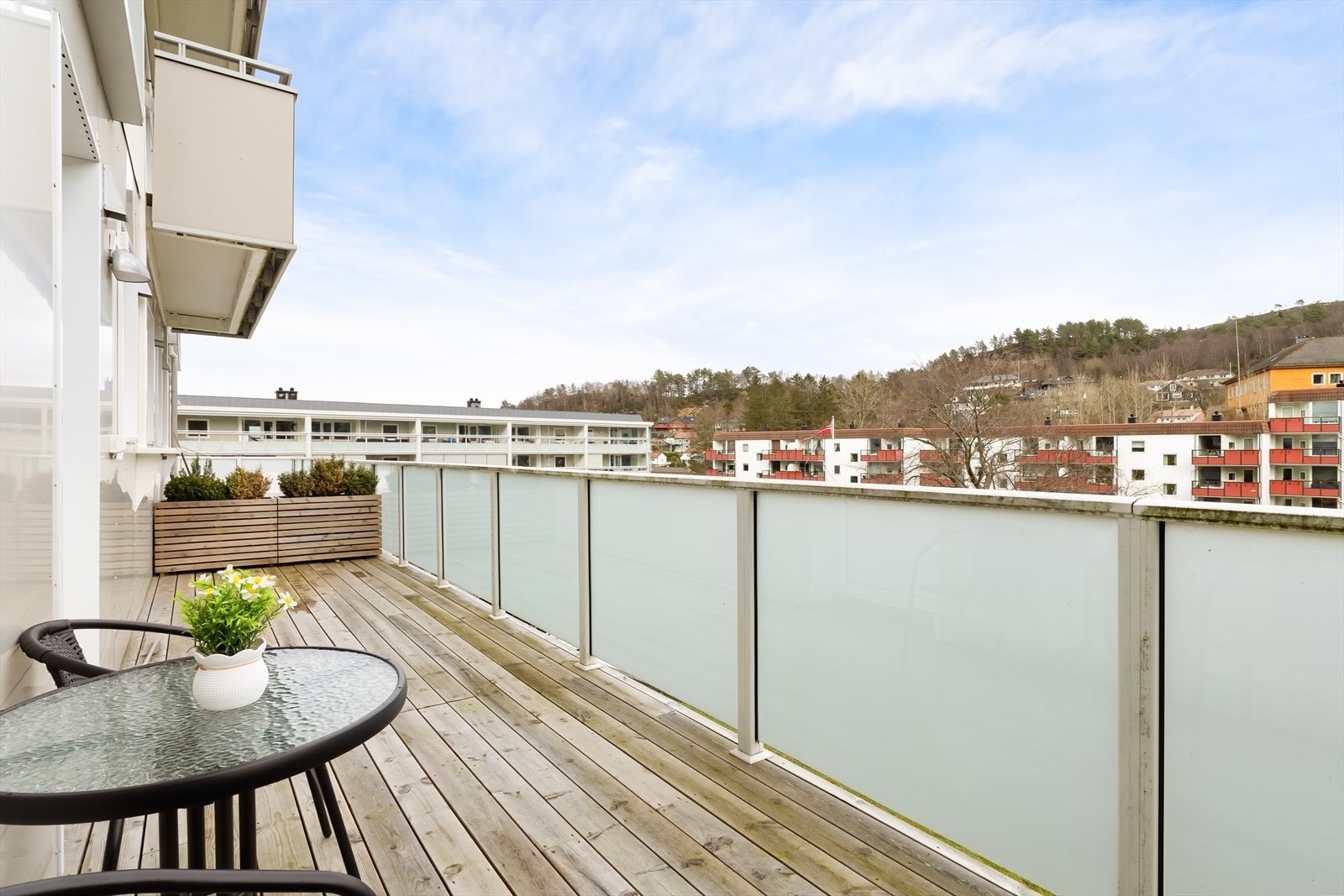 - Emera eiendomsmegling v/ Ingvar Nypan har gleden av å presentere Monrad Mjeldes vei 35 - Galleribilde